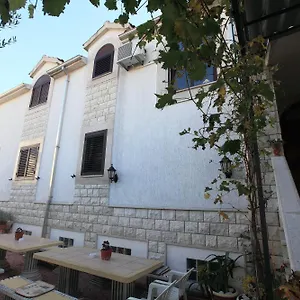 Sustic Kaštela